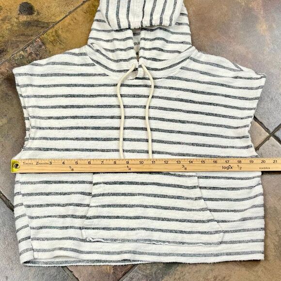 Double Zero Hooded Terry Cloth Short Sleeveless Top Small - Picture 5 of 9